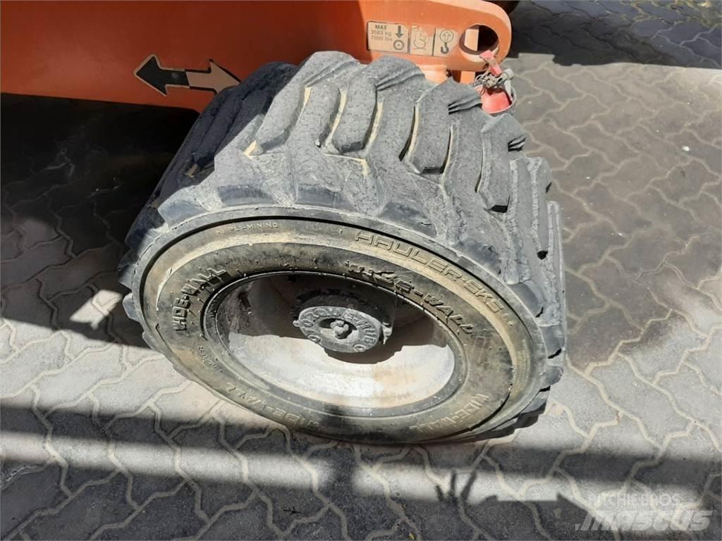 JLG 450AJ Коленчатые подъемники
