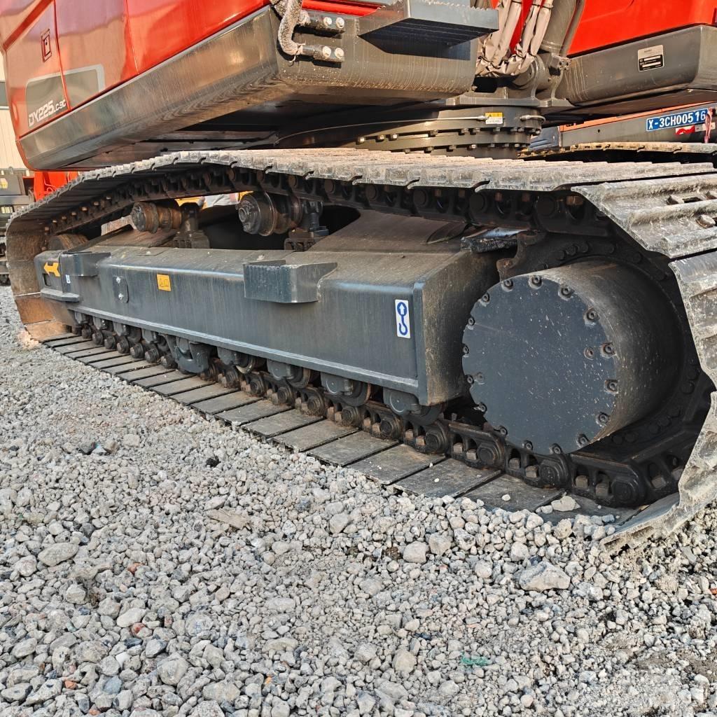 Doosan DX225LC-9C Гусеничные экскаваторы