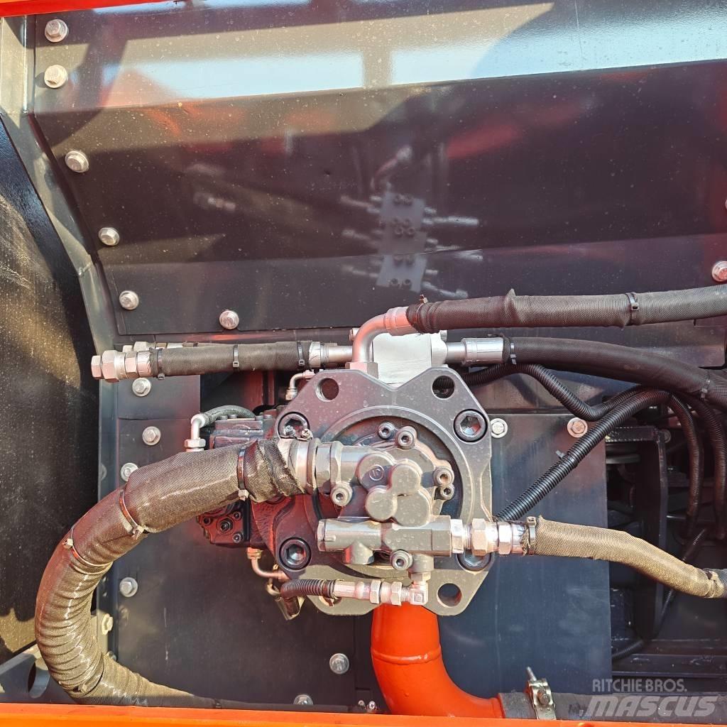 Doosan DX225LC-9C Гусеничные экскаваторы