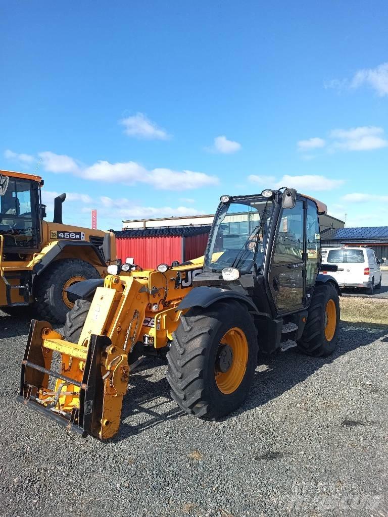 JCB 531-70 Сельскохозяйственные телескопические погрузчики