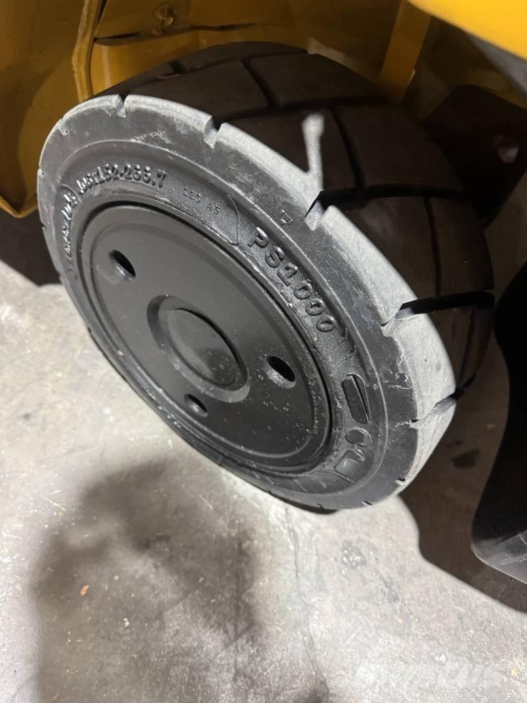 CAT 2C 6000 Другие складские механизмы