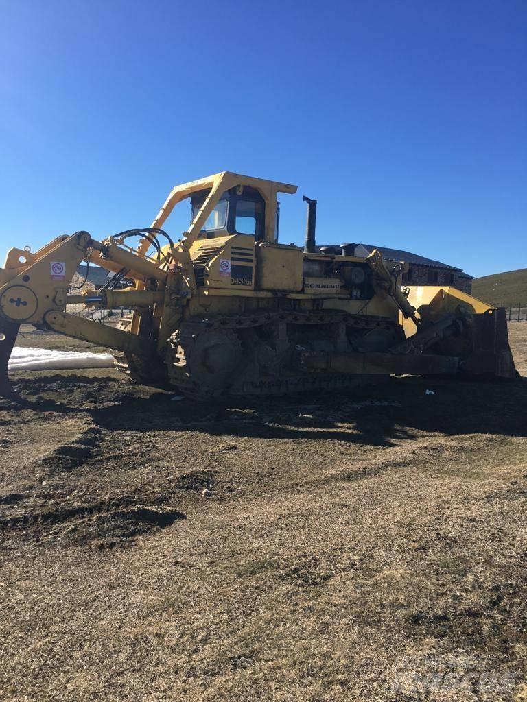 Komatsu 455 Гусеничные бульдозеры