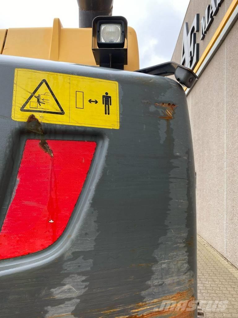 Volvo EC 300 D L Гусеничные экскаваторы