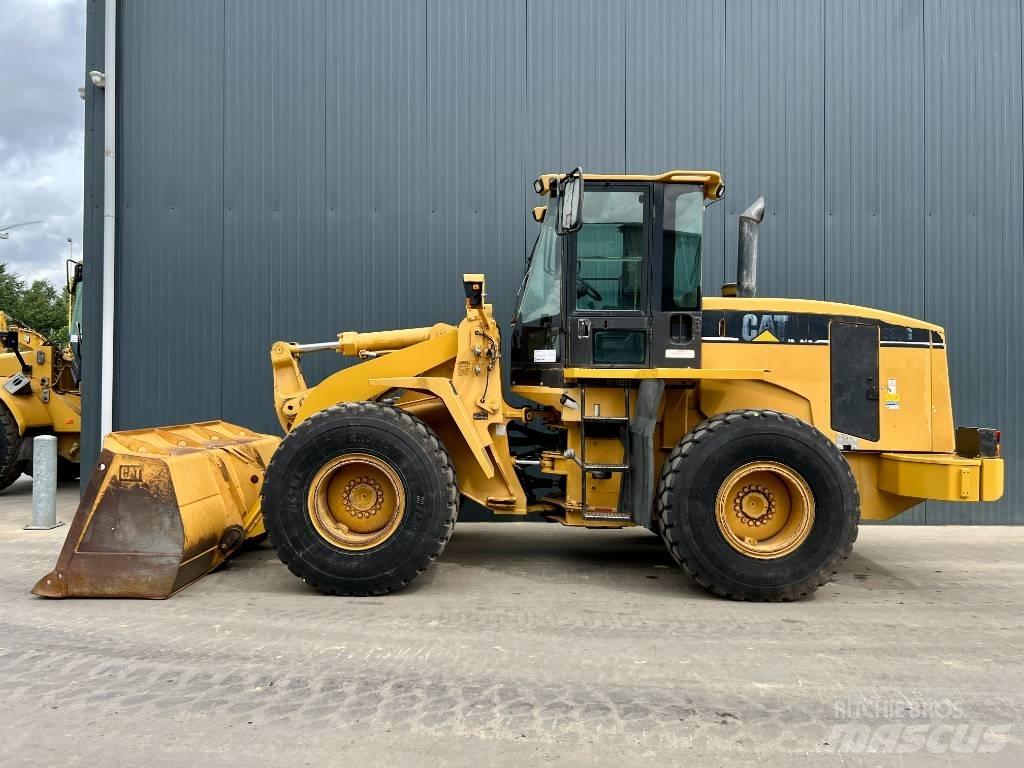 CAT 938G Фронтальные погрузчики