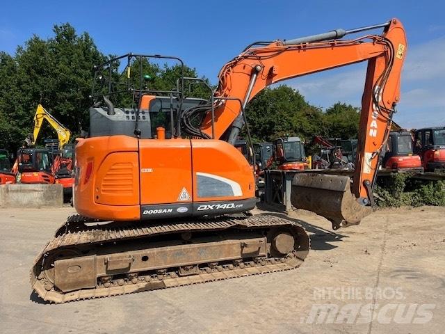 Doosan DX 140 LCR-5 Гусеничные экскаваторы