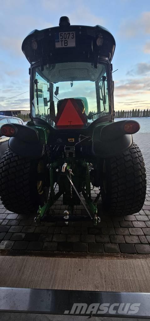 John Deere 4052 R Трактора