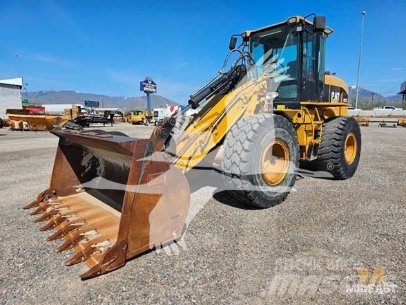 CAT 930G Фронтальные погрузчики