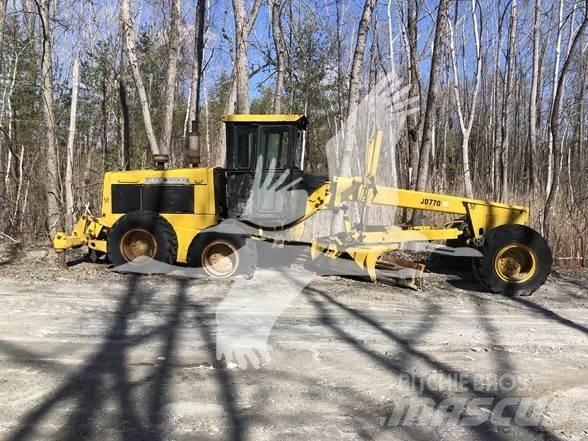 John Deere 770 Грейдеры