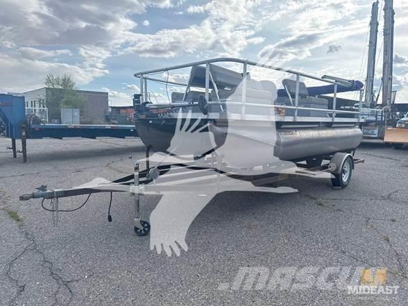  PONTOON BOAT Строительная техника - Другие