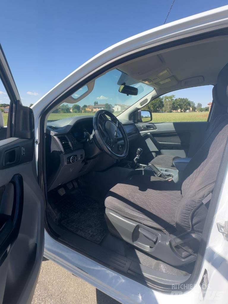 Ford Ranger XL Бортовые фургоны