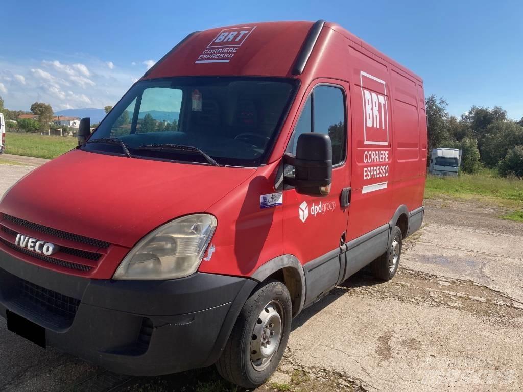 Iveco 35S Изотермический фургон