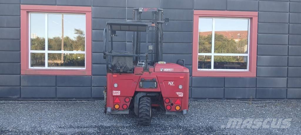 Moffett M5 25.3 NX Дизельные погрузчики