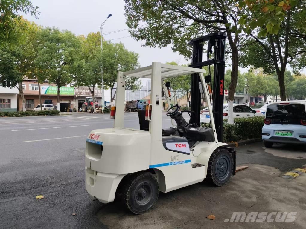 TCM 3t Дизельные погрузчики