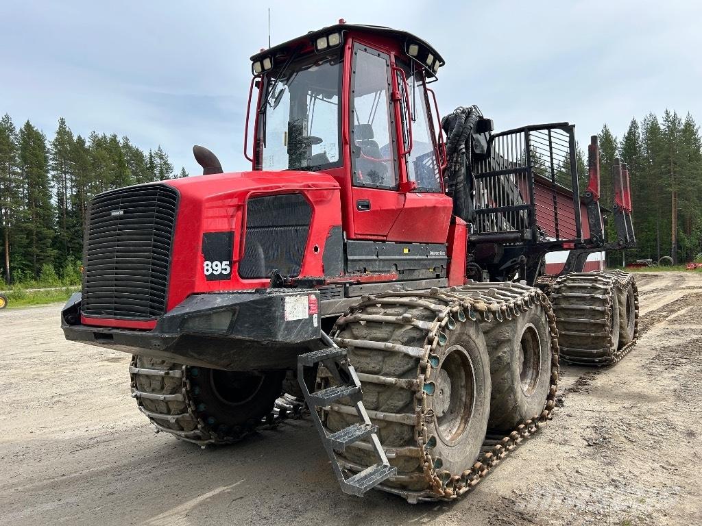 Komatsu 895 Форвардеры