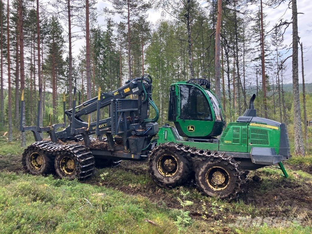 John Deere 1210G Форвардеры