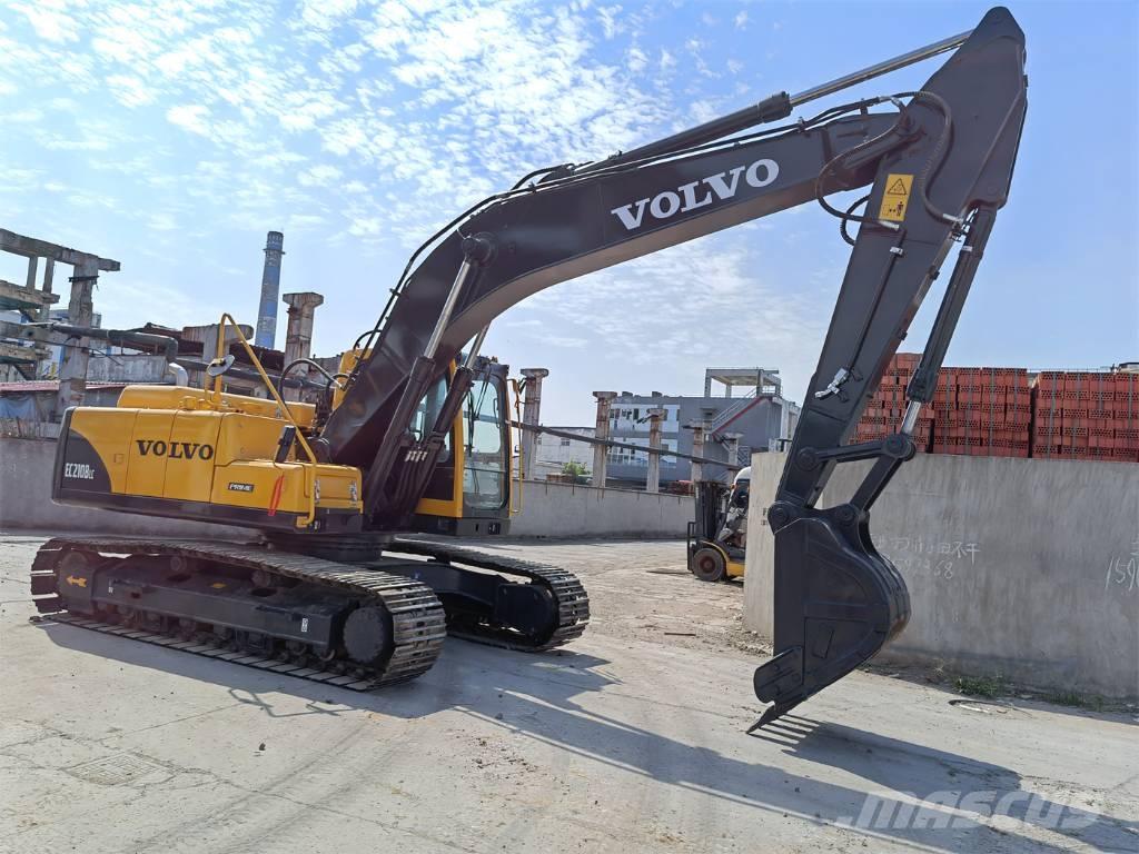 Volvo EC210B Гусеничные экскаваторы
