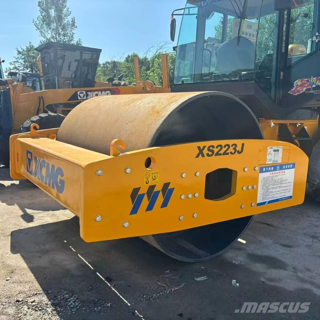 XCMG XS223J Грунтовые катки