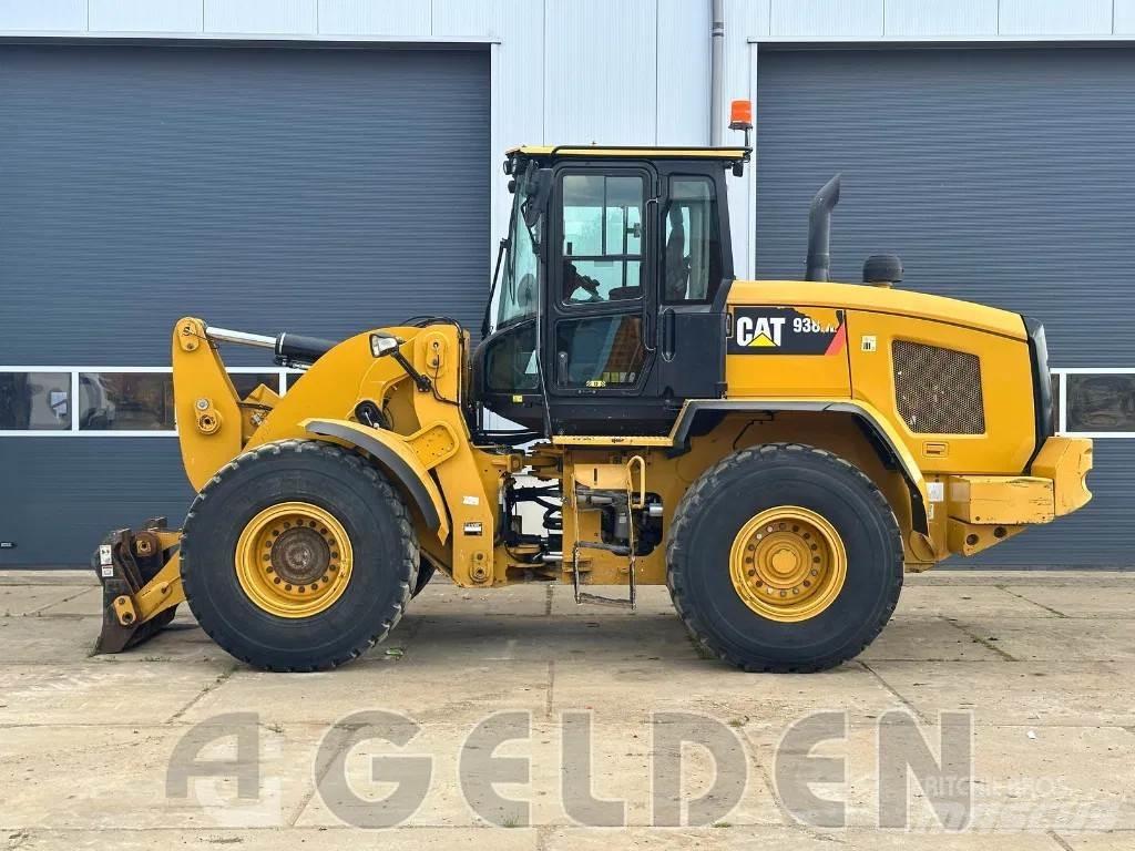 CAT 938M Фронтальные погрузчики