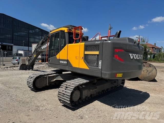 Volvo EC220EL Гусеничные экскаваторы