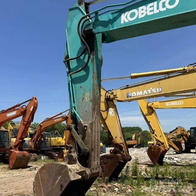 Kobelco SK 200 Гусеничные экскаваторы