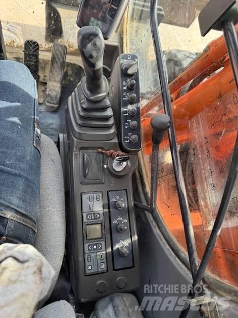 Hitachi ZX 160 W Колёсные экскаваторы
