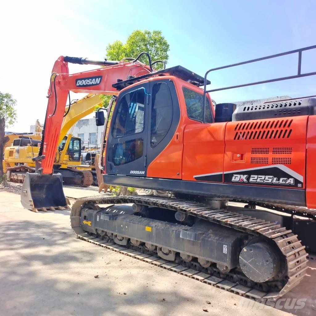 Doosan DX 225 LC-9C Гусеничные экскаваторы