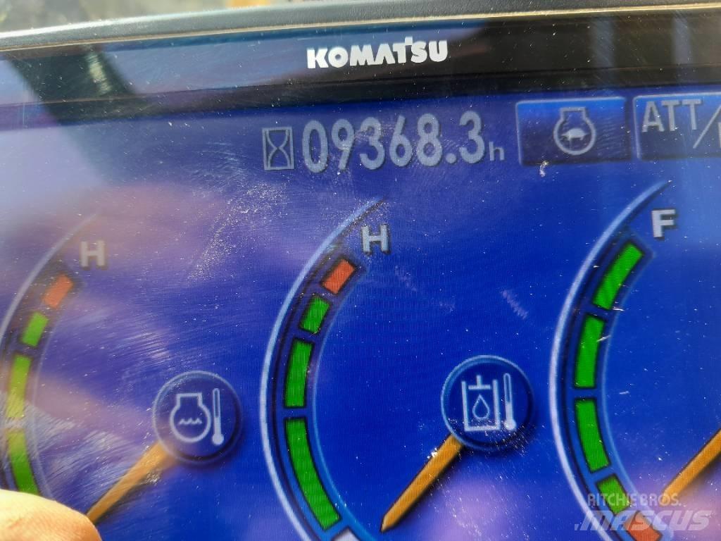 Komatsu PC210LCi-10 Гусеничные экскаваторы
