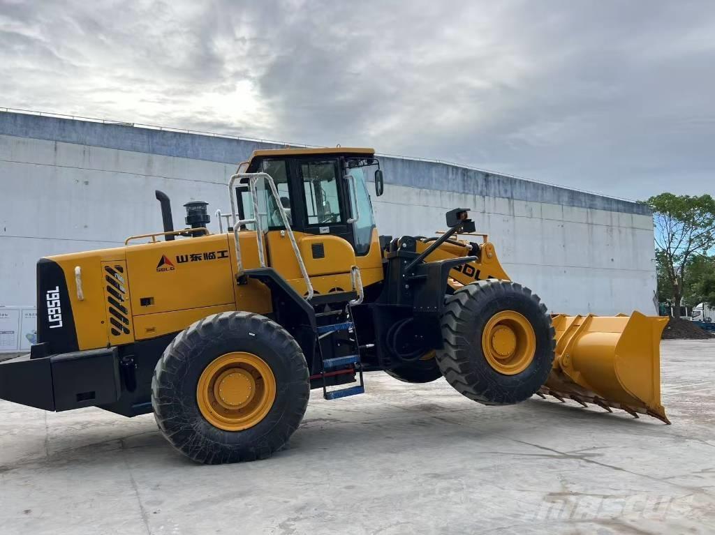 SDLG LG 956 L Фронтальные погрузчики