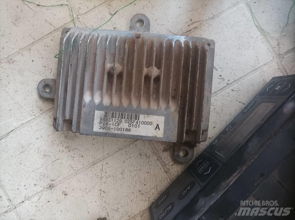 Hitachi ZX 350 LC-6 Электронные блоки