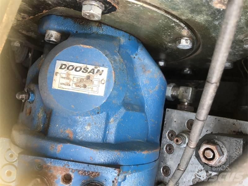 Doosan DX60 Гусеничные экскаваторы