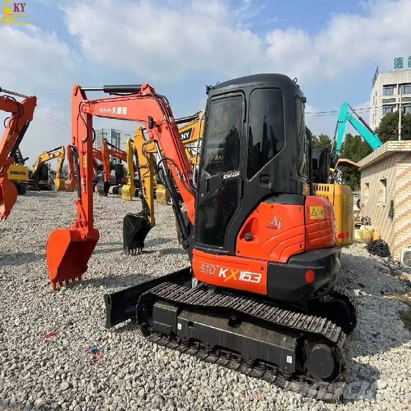 Kubota 163 Гусеничные экскаваторы