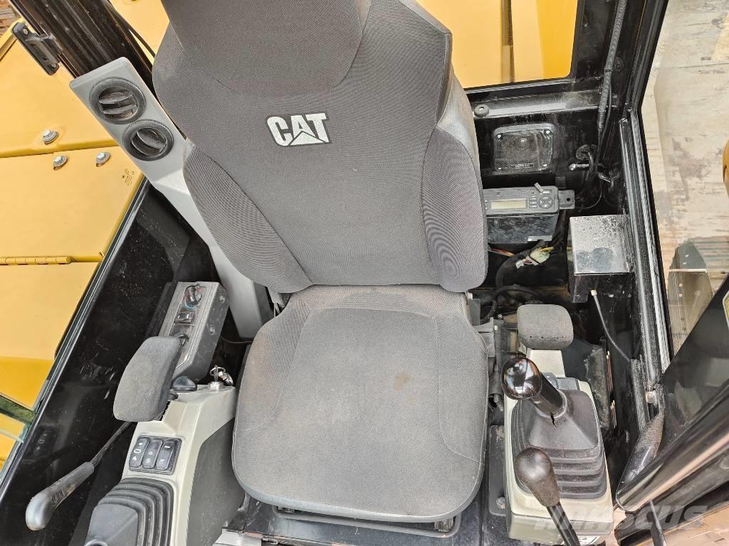 CAT 305.5 E2 Мини-экскаваторы