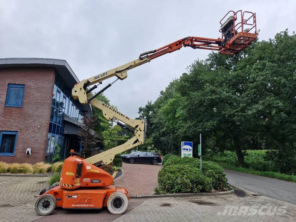 JLG E400AJPN Коленчатые подъемники