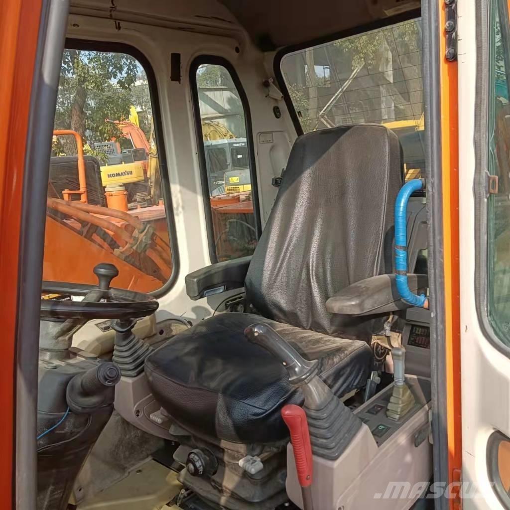 Doosan DH150W-7 Колёсные экскаваторы