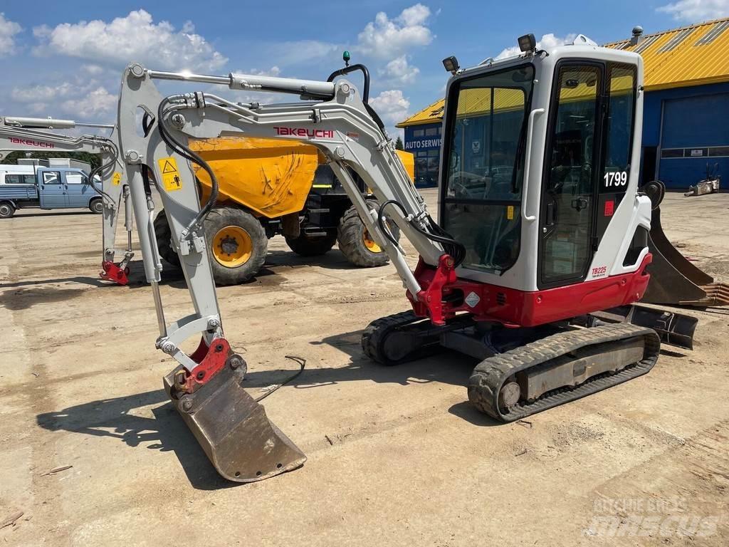 Takeuchi TB225 Мини-экскаваторы