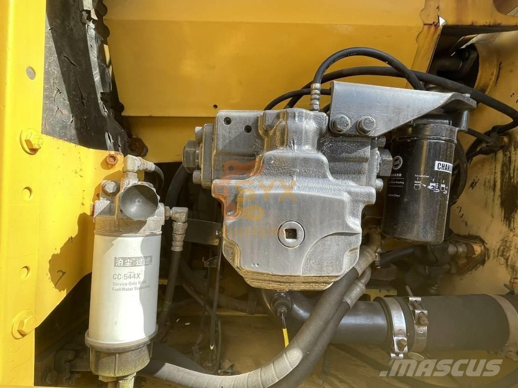 Komatsu PC 220-8 Гусеничные экскаваторы