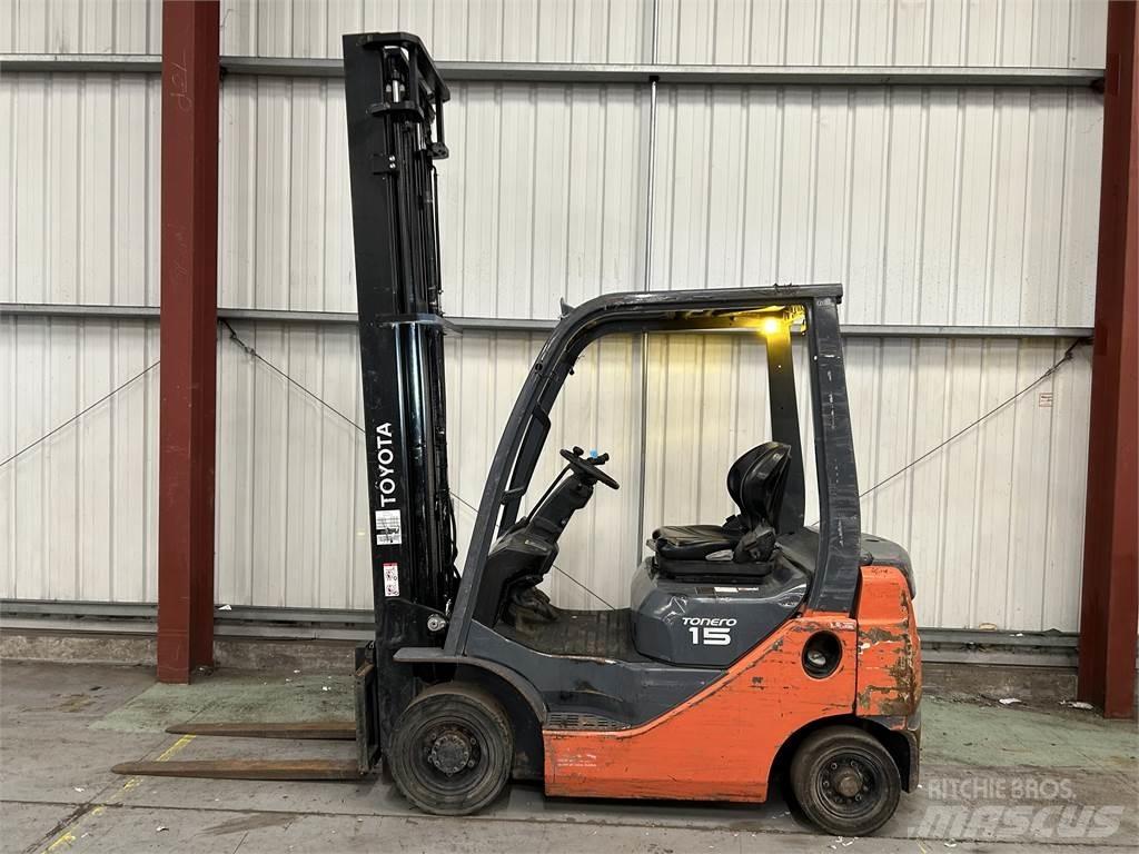 Toyota 02-8FDF15 Дизельные погрузчики