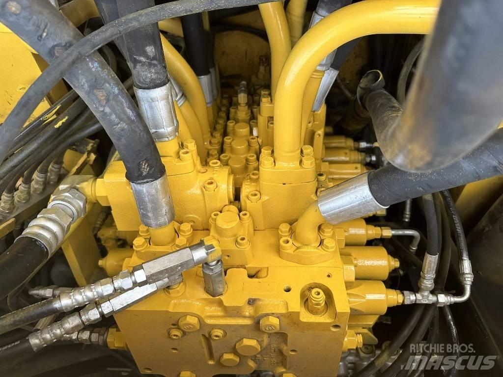Komatsu PC400-7 Гусеничные экскаваторы