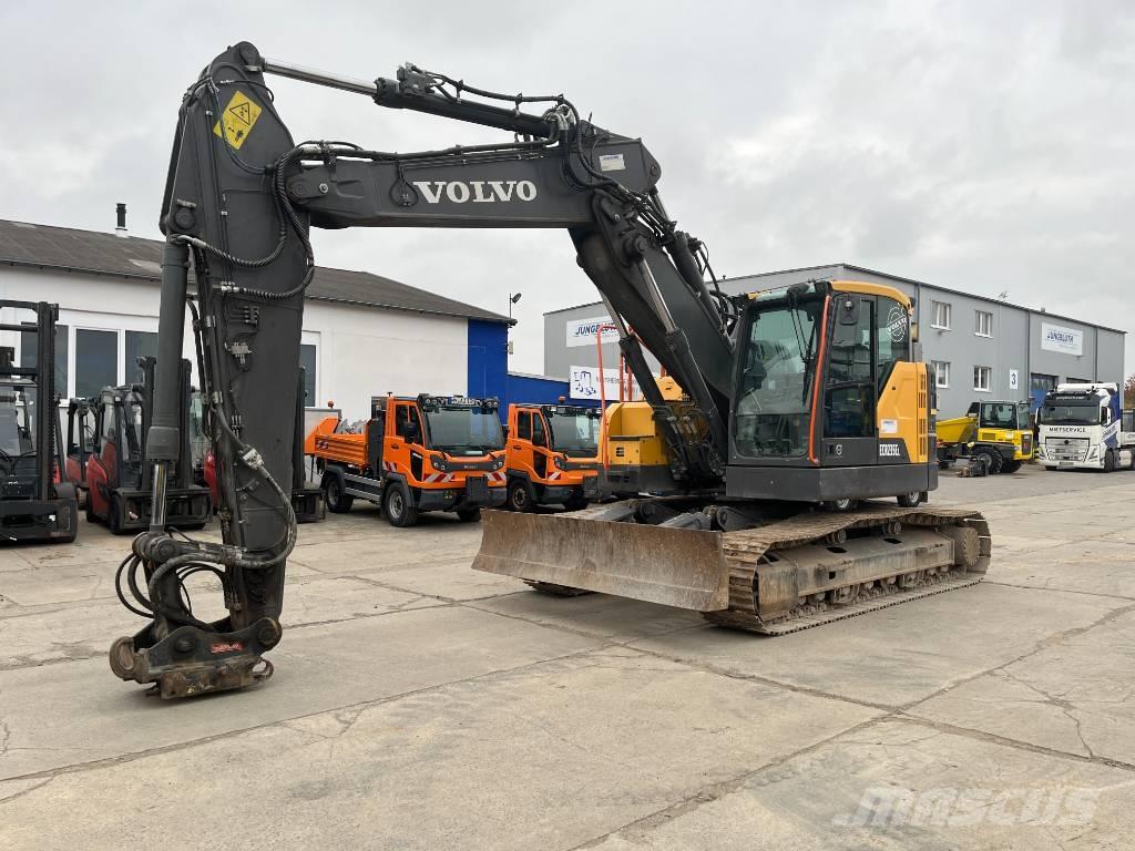 Volvo ECR235EL Гусеничные экскаваторы