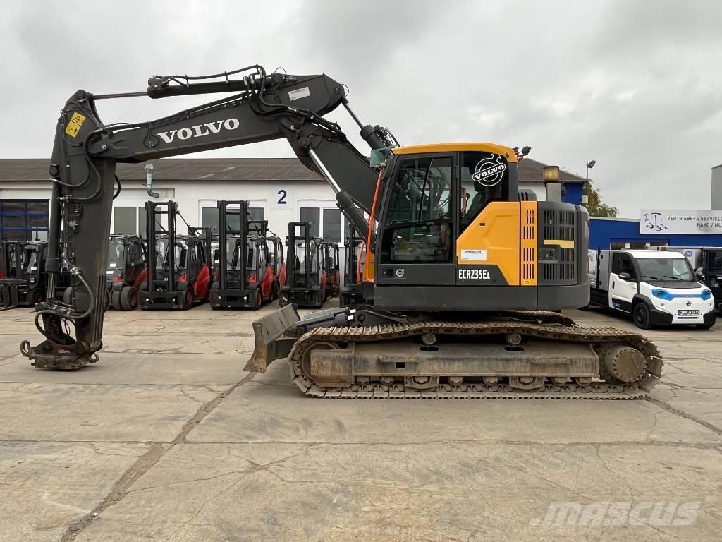 Volvo ECR235EL Гусеничные экскаваторы