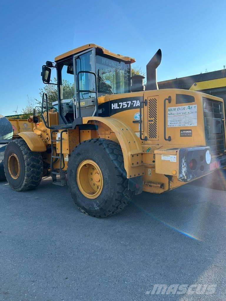 Hyundai HL 757-7 A Фронтальные погрузчики