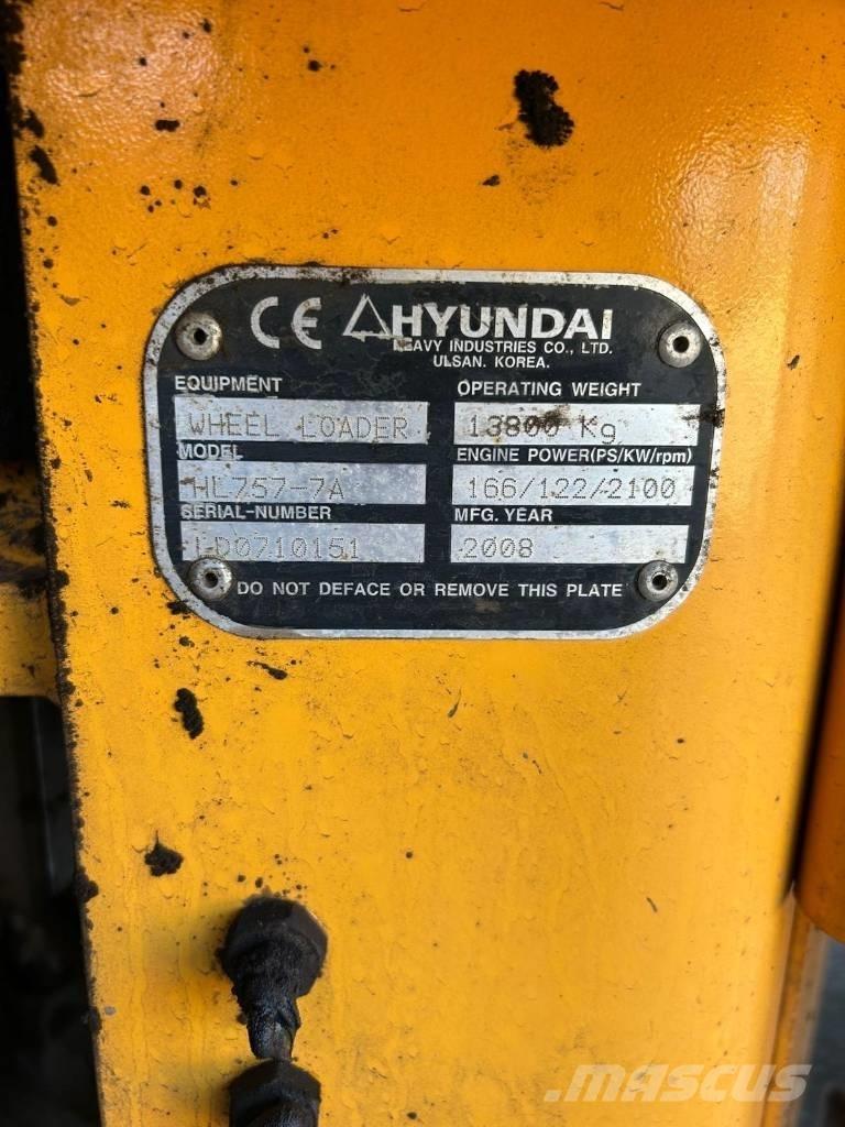 Hyundai HL 757-7 A Фронтальные погрузчики