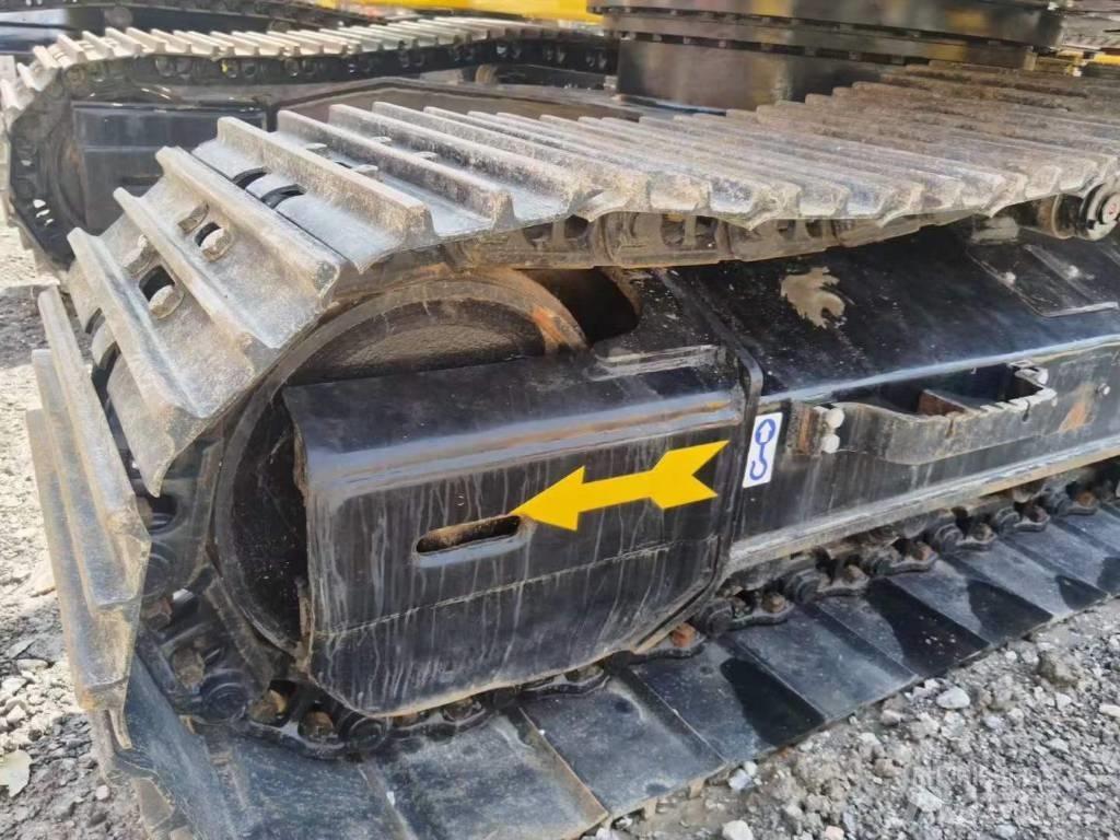 Hitachi Zaxis 200 LC Гусеничные экскаваторы