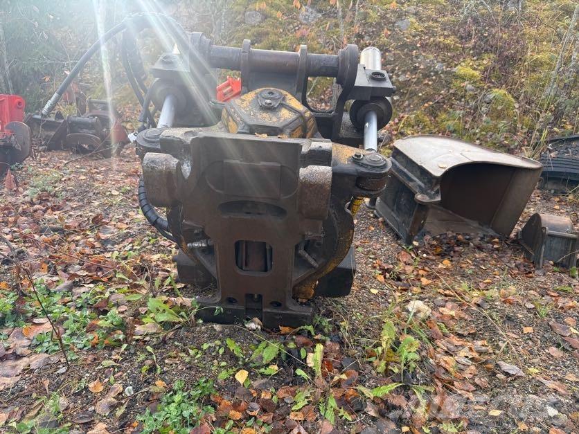 CASE CX210 Гусеничные экскаваторы