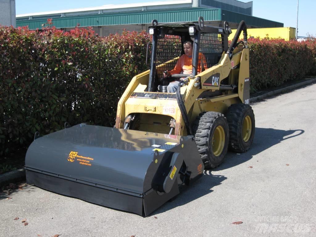 M3 Sweeper Bucket HD Коммунальная техника - Другие