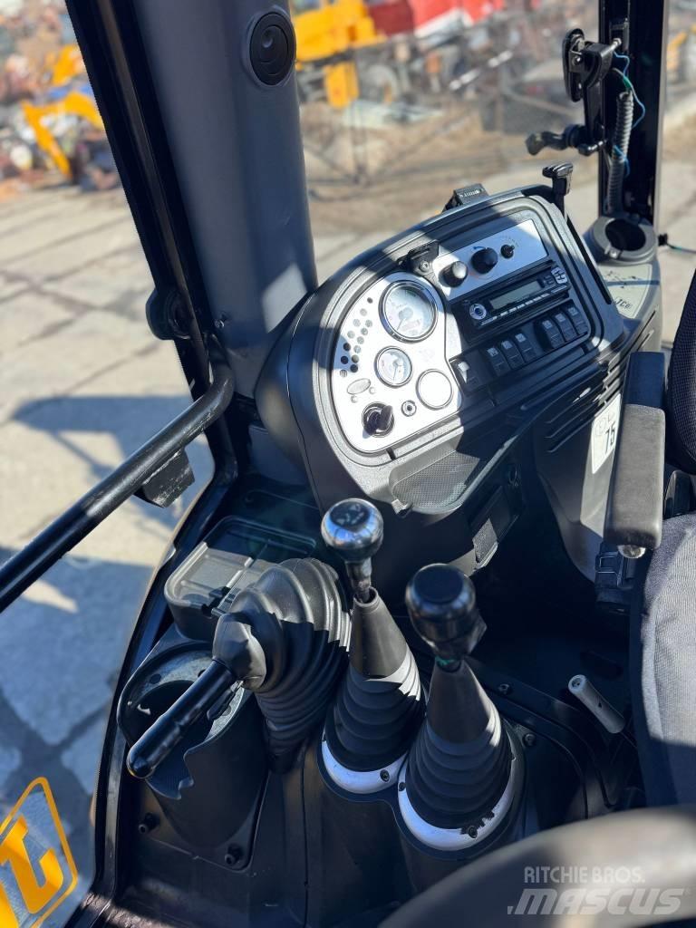 JCB 4 CX Экскаваторы-погрузчики