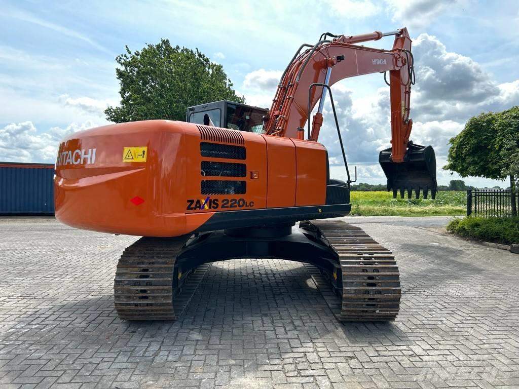 Hitachi ZX 220 LC Гусеничные экскаваторы