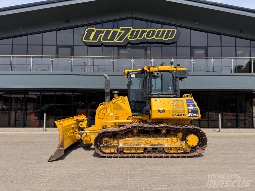 Komatsu D51PXi-24EO Гусеничные бульдозеры