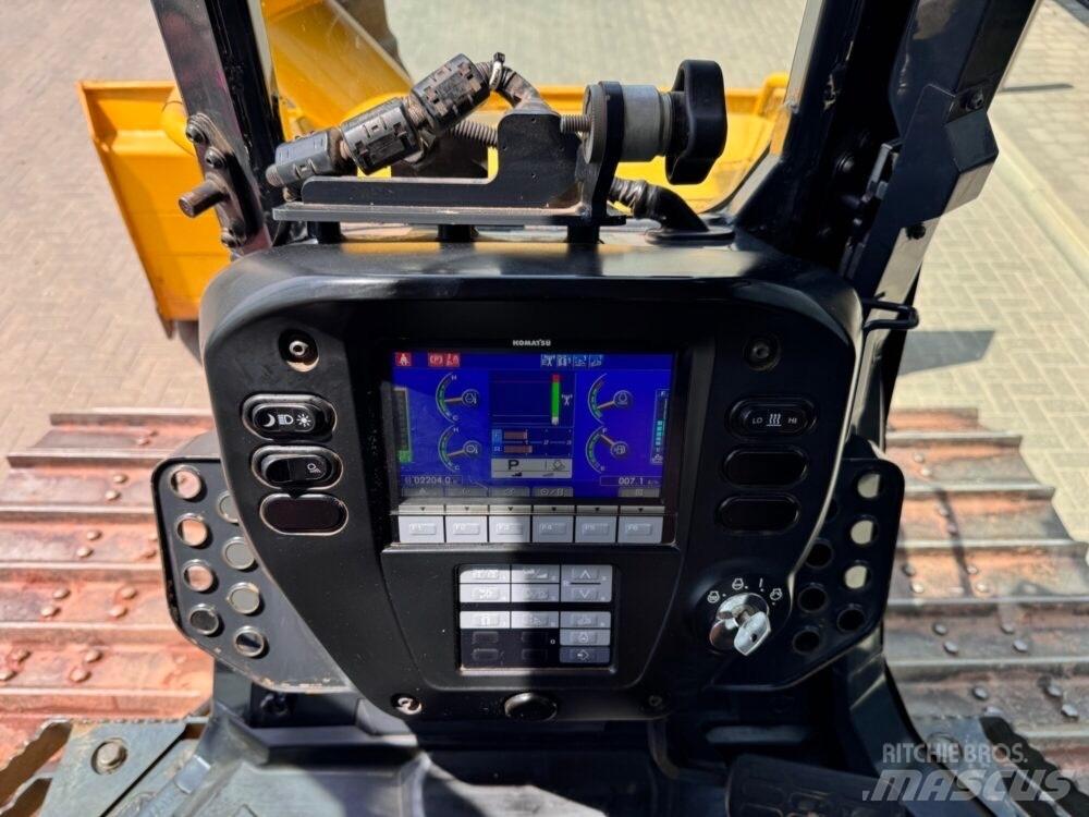 Komatsu D51PXi-24EO Гусеничные бульдозеры
