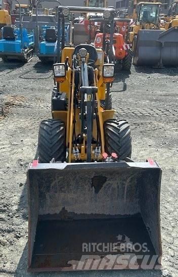 Schäffer 2428 SLT Фронтальные погрузчики